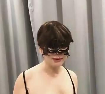 广西兄弟与非洲小弟后花园玩耍视频4分22秒