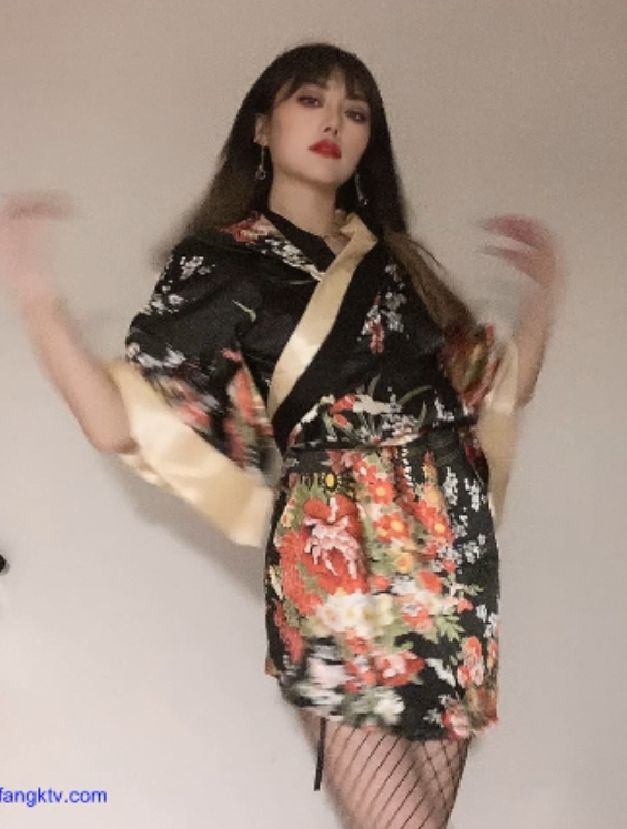 一少举牌：露脸定制15.7g，百度ED2K收藏补漏