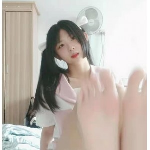 安徽美女校花郑思瑶私拍视频曝光：尺度惊人！