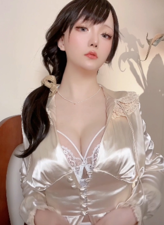 鞠婧祎星之遲遲8月计划寫真图集合集4.1G百度盘珍藏