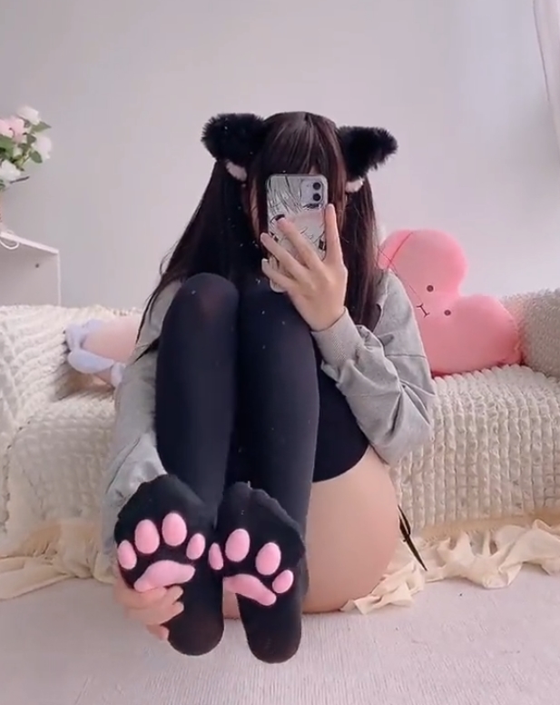 推特视频创作者二阶堂作品COS36v4.4g，百度ED2K收藏热度高