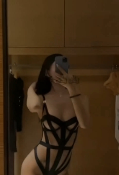 福利来袭洛幽幽直播土豪福利，97.2g毒药资源补给！视频世界尽情畅享！