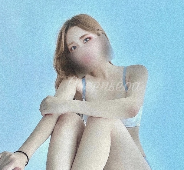 露脸女神：穷人女神富人小狗，OF颜值巅峰反差婊福利视图