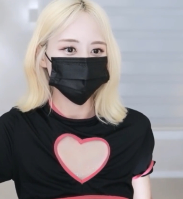 韩国大尺主播吴月合集：44.8g视频独家收藏