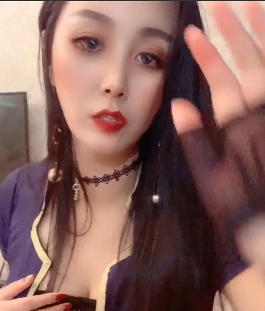 快手创作者徐帆的瞬间爆炸系列65个视频总大小7.87g备受关注与收藏