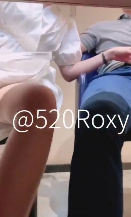 ROXY奴隶妻子33.6g视频合集，收藏数量飙升，王八老公的故事令人回味无穷