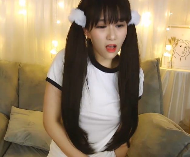 萌妹子bes7f：sifangtv直播21个视频15.6G，小女神橡胶完具秀木耳，服装宠粉粉丝狂刷