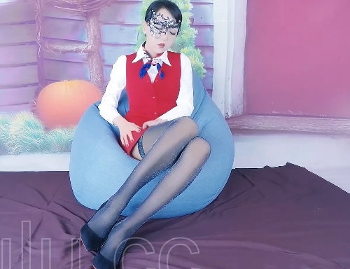 虎牙女神周晓琳作品合集：口味重，欧美风，G交扩大内脏，资源丰富下载