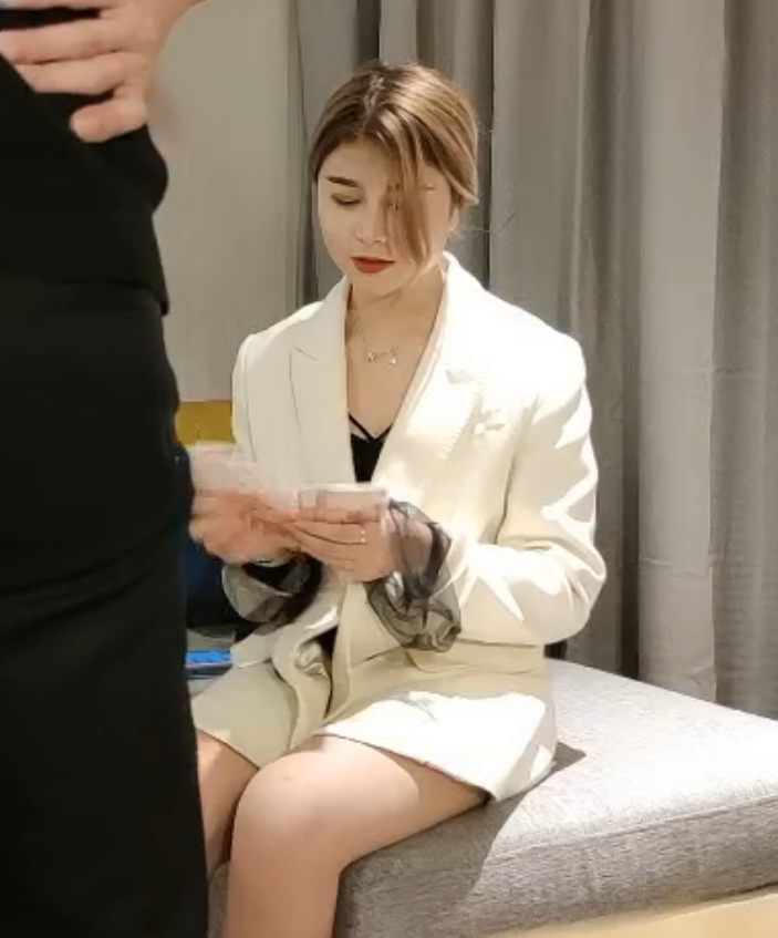 阳光帅气二狗，步宾探花合集97.6克，百度搜索收藏增加ED2K