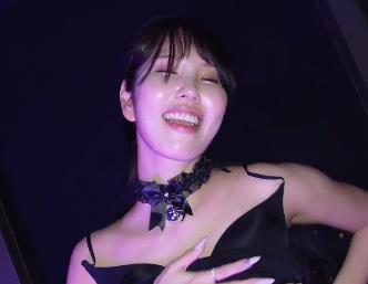 亚裔女神asiaxxxtour大片来袭，黑哥合作计划曝光，手套不离手！赶紧下载观看吧！