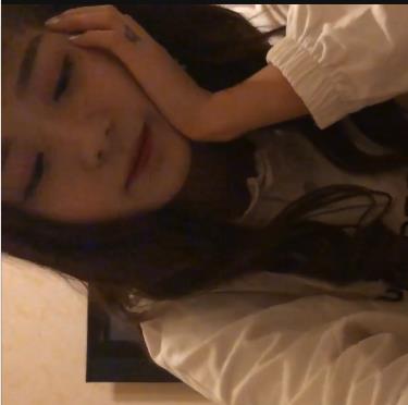 小仙女萌妹自拍视频：颜值可爱，跳舞对话精彩，手机观看清晰流畅