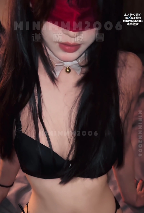 咪妮推特神秘器具人肉快乐杯，画面深处奇怪拉丝，视频大小适中解压下载