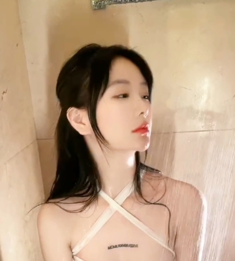 绝色谢小蒽福利视频合集28g，激动男友哭泣的宝藏