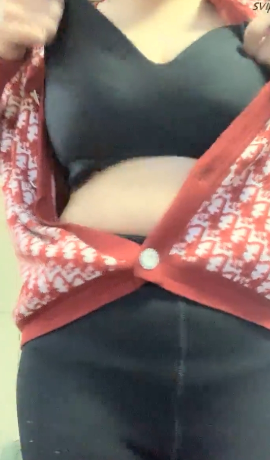 气质奶妈聊天视频合集，40个挤馒头技巧，百度收藏115个精彩瞬间