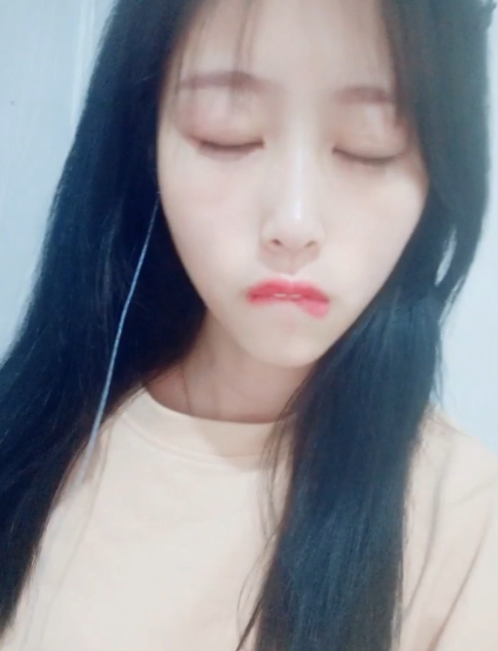 推特月野兔露脸合集38V1.39G，自行打包，视频都不算太长