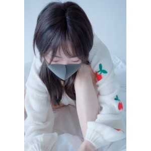 大学生私拍百度盘甜美合集4V3.15G，家中放飞自我