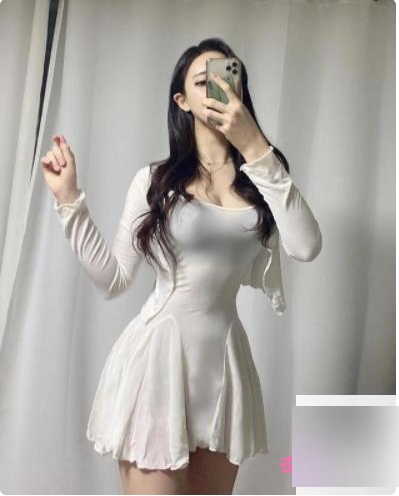 完美身材快手火辣主播悠宝最新合集7V1.4G，短裙比基尼互动精彩