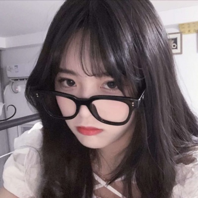 抖音美女私拍合集37V1.5G，学生装萌型眼镜妹妹，直播穿搭风格多变