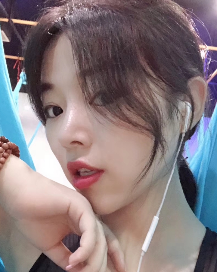 聊骚百度小雅甜美合集29V34.8G，尺度适中，收藏转存链接可用