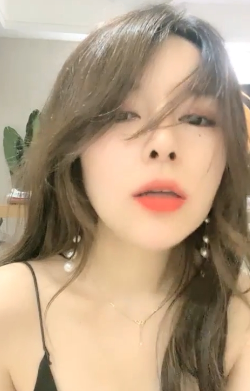 聊骚百度小雅甜美合集29V34.8G，尺度适中，收藏转存链接可用