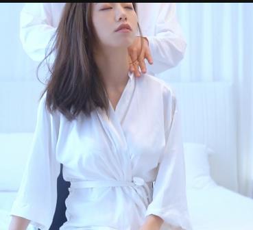 长治传媒懵懂夏雨荷最新合集2V800M，时长21分，后续作品发布