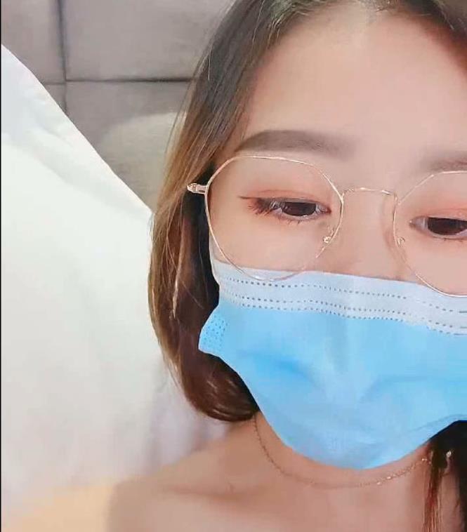 虎牙pretty小语儿粉嫩女神噼里啦视频合集21部17.8G，优质弄净神秘处神