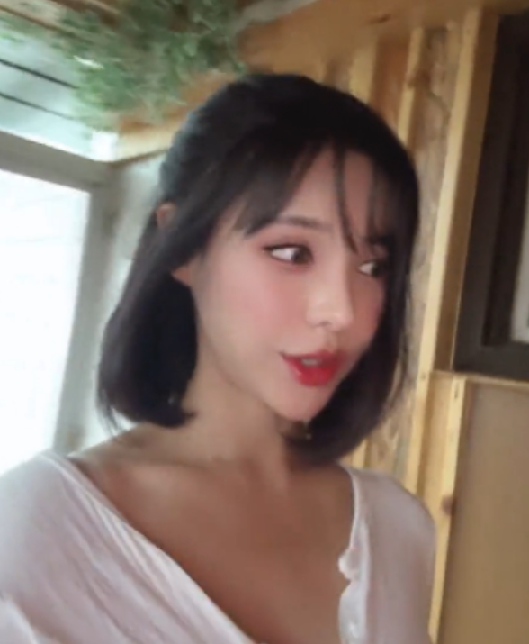 韩妹徐婉15部放飞合集696MB太顶了