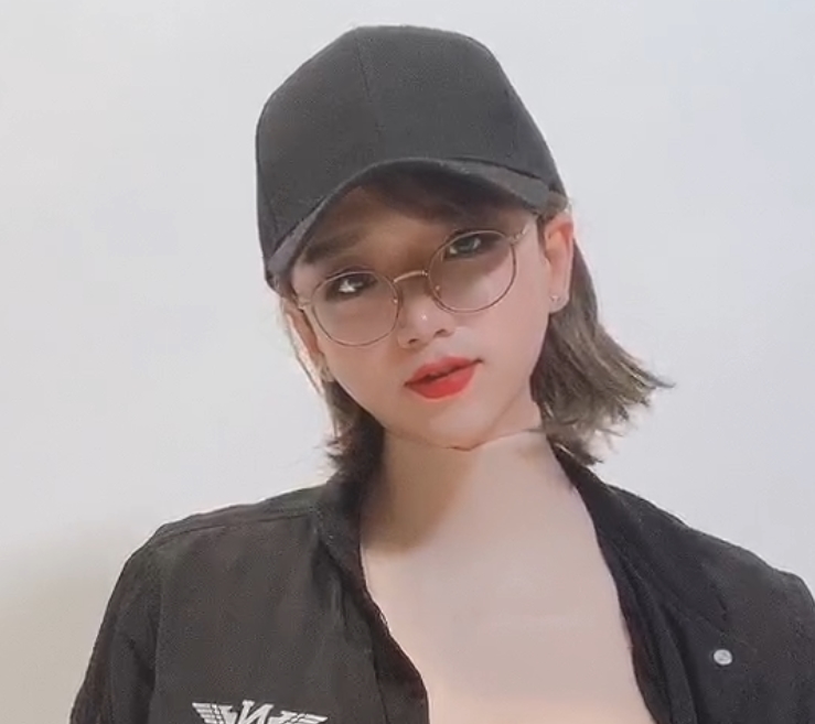 海外16G诱惑伪娘JieunCDTS合集8部