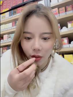 推特大合集超弹车灯欣欣月儿收银员23期自拍舞蹈50G独立绽放