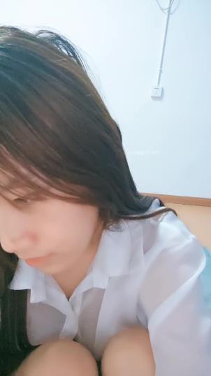 推特小雅诱惑擦出合辑5部3.21G太骚了