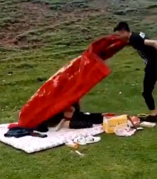 蜜桃社公共场所绝密合集13部1.6G真实感觉