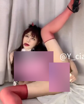 抖莓白蒽熙居家视频78V32.5G小野猫