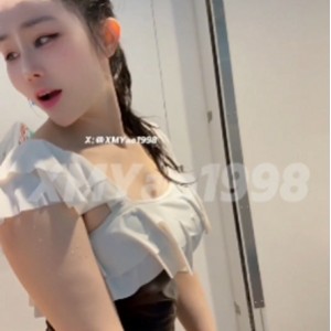 惊艳汐梦瑶推特户外更衣室互动900MB1部