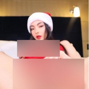 推特Elise谭晓彤圣诞特辑双镜头4.6G火辣