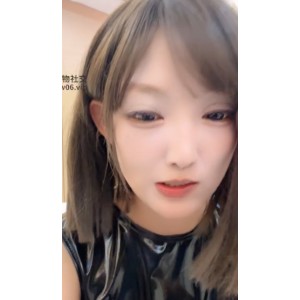 劲爆aiu玩物直播酒店偷吃前男友1v600m