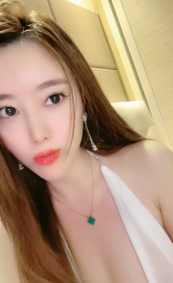 南城婠原创放飞视频4小时43分2.04G源码极致