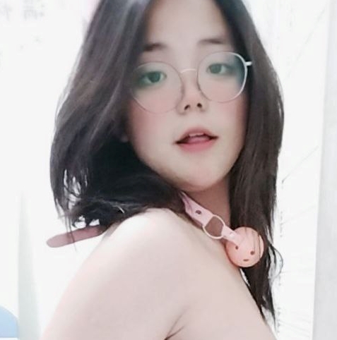 萌妹琳宝劲爆视频3人游11部367M合集