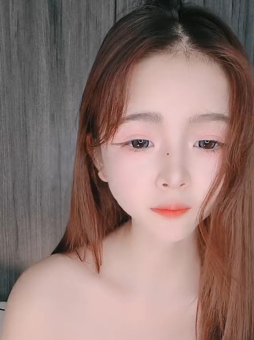 太诱人露露推特私密视频5部3.8g