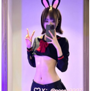 推特小鱼饭馆被玩合集30v7.75G优质长腿