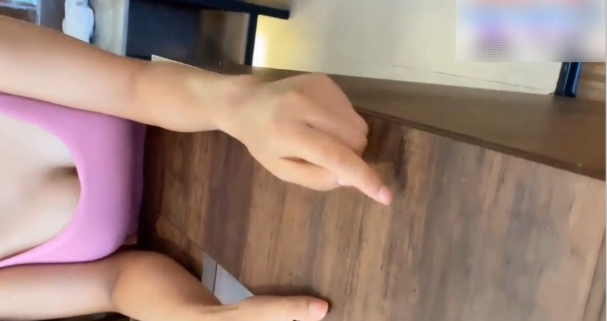 企鹅大客户私密约见1Vmeng+liao438M珍藏