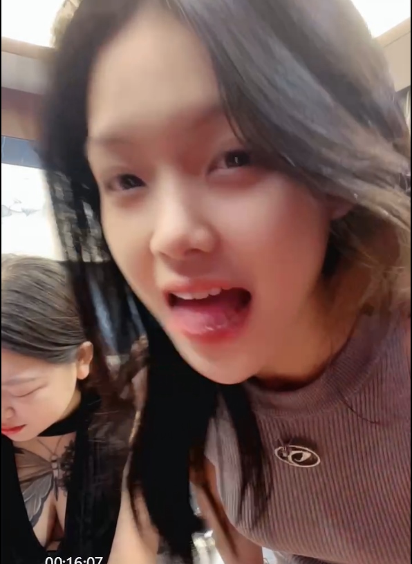 福利基地02年表姐直播视频93V67.9G优质