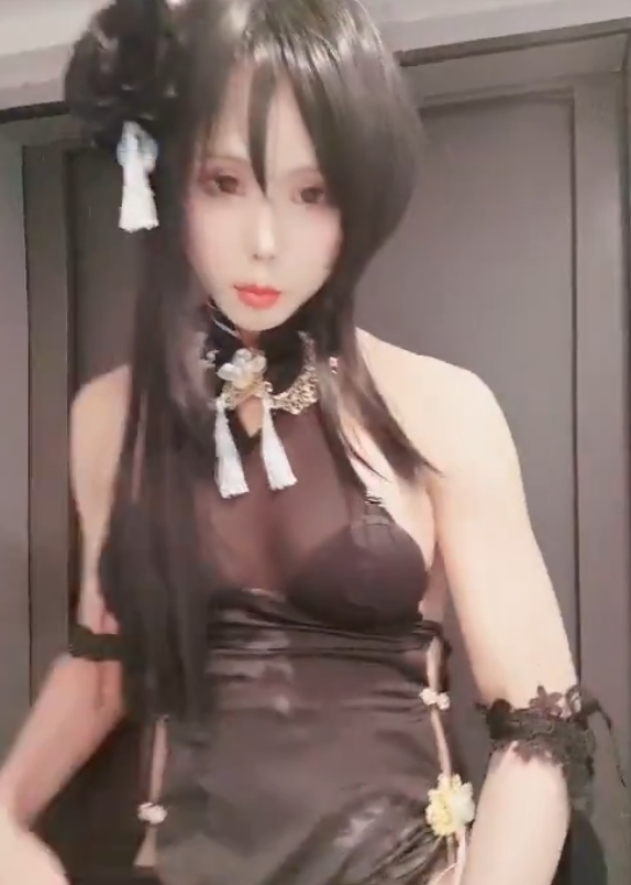 推特猫酱超绝伪娘COS合集38部889M腿玩年