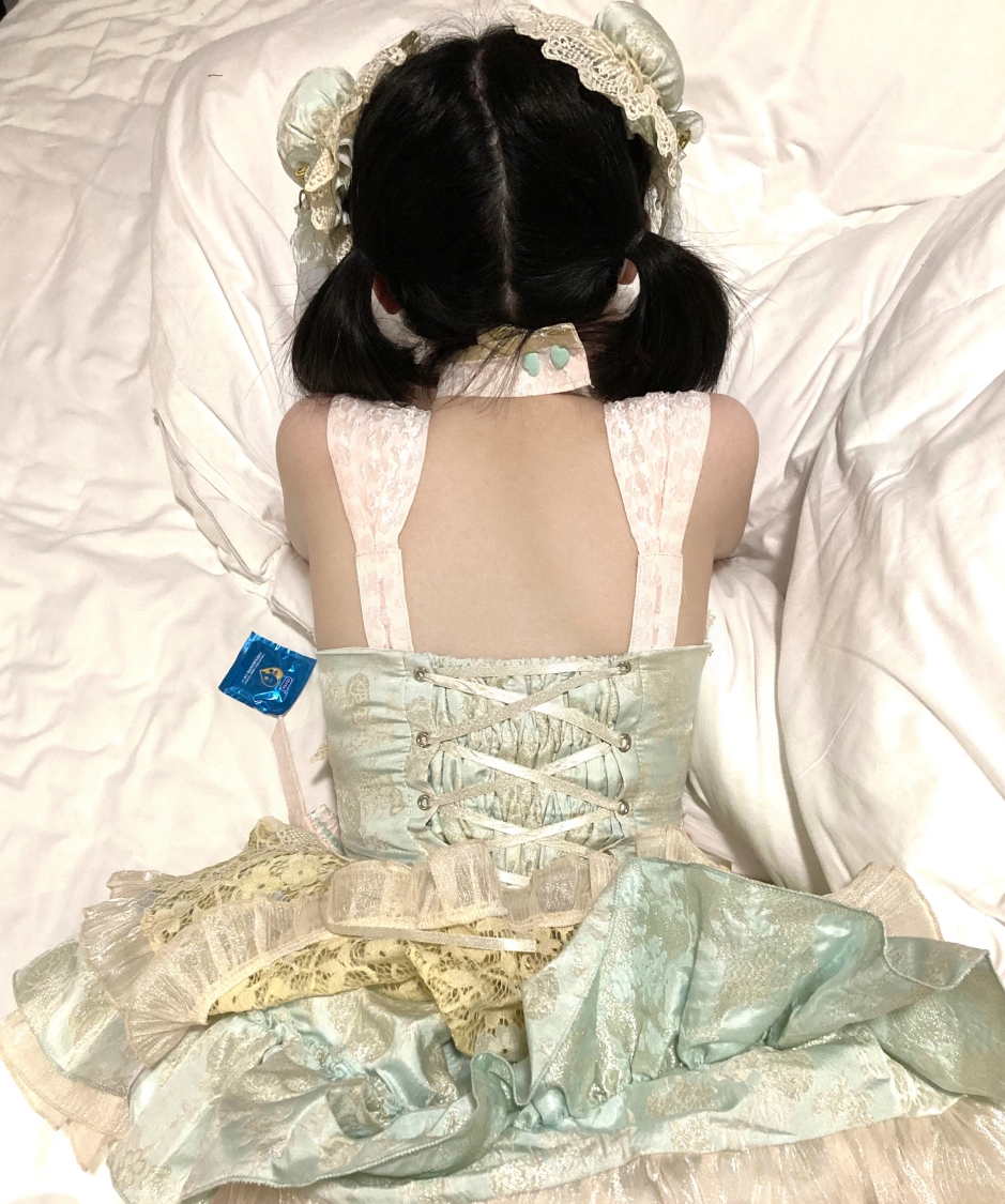 OnlyFans猫屋少女会员视频5套合集8V6.8G火力全开