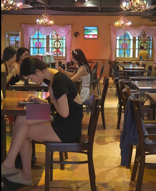 抖yin+hu士小美拍摄合集1部292M真会玩