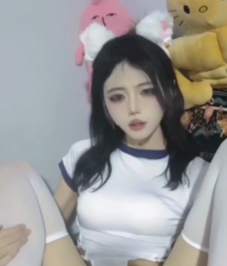 推特锅包柚伪娘1V433MB阿黑颜太顶了