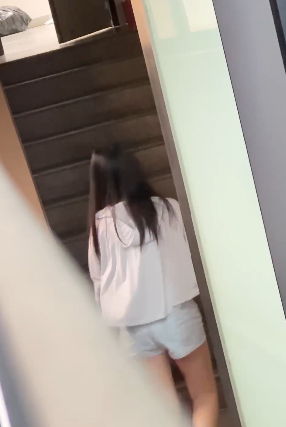 商场拍摄李佳怡蜜桃熟女11部641M极致诱惑