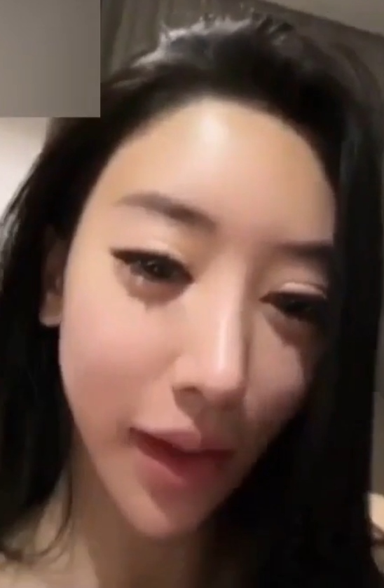 甜心李以沫小乖乖女新年贺岁2349MB台上台下极度合集