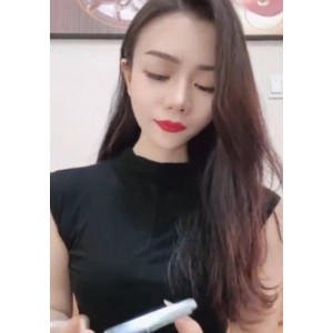 鱼鱼腿很长风情万种老板娘12部17G惊艳视频