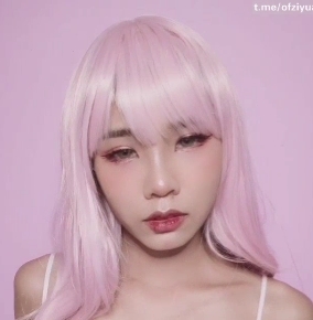 OnlyFans精致嫩妹minichu私藏85V福利19.2G蜜桃初熟