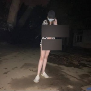 推特夫妻私密游戏合集125部4.9G露脸三人行太会玩